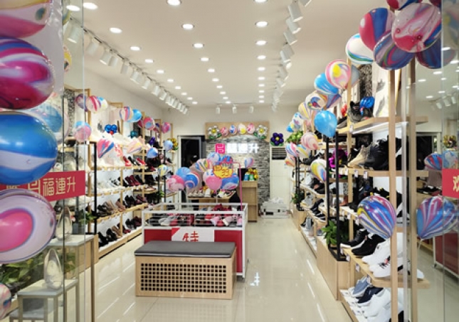 賀：四川南充福連升老北京布鞋、休閑鞋專(zhuān)賣(mài)店正式開(kāi)業(yè)！